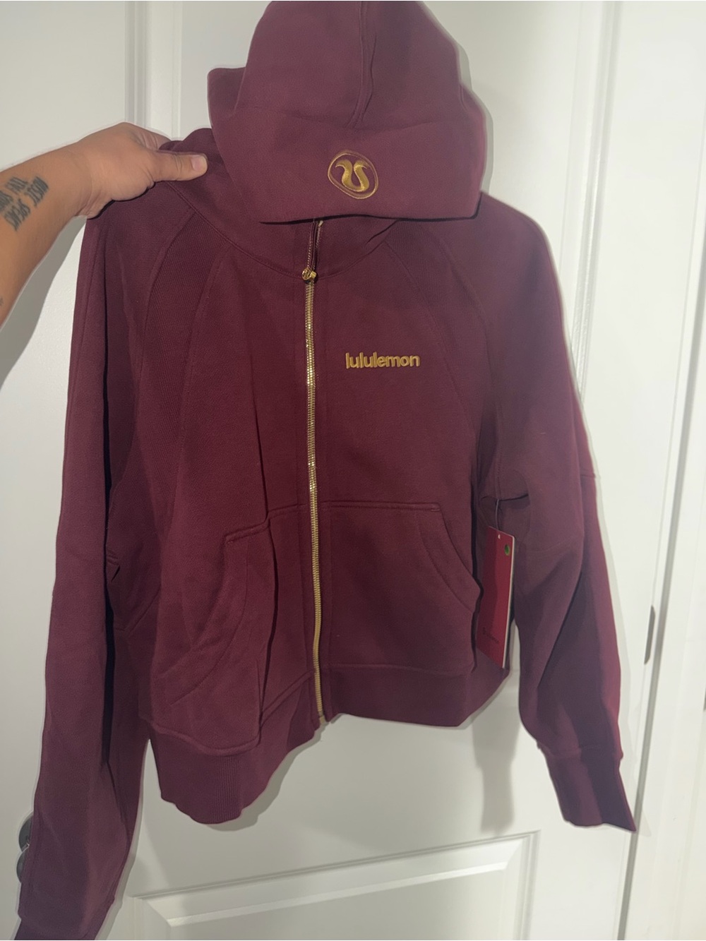 NWT Lululemon Scuba Oversized Full Zip burgundy and gold size M/L